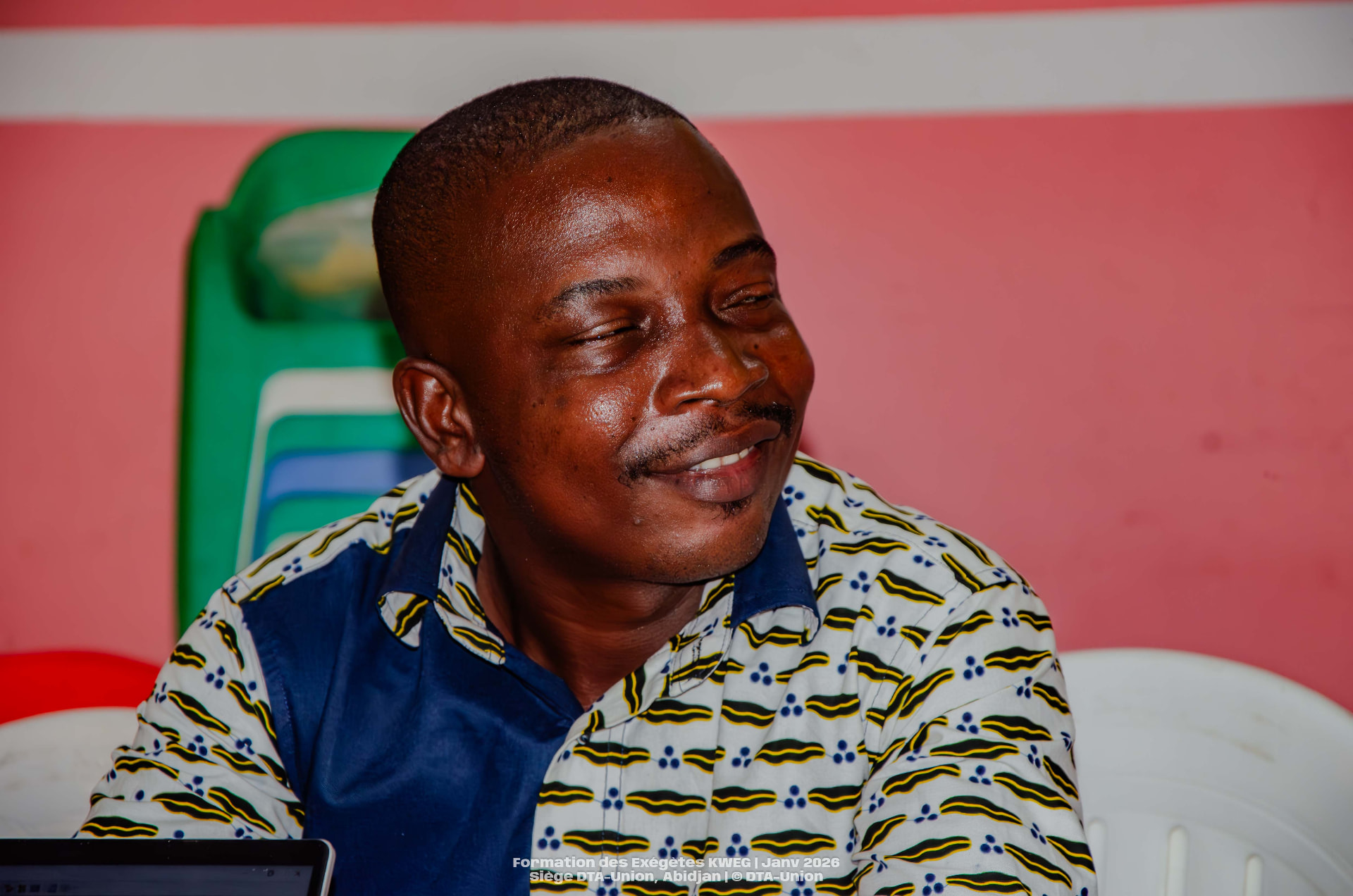 Portrait souriant d'un exégète participant à la formation KWEG de janvier 2026